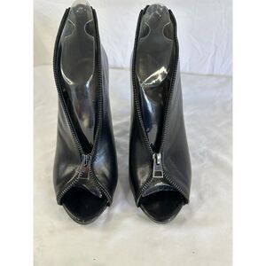 Carlos by Carlos Santana Veruca Stiletto Heels Black Size 8 Peep Toe